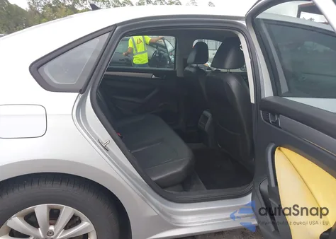 2015 Volkswagen Passat 1.8T Wolfsburg Edition из США, поврежденный, VIN 1VWAS7A33FC019839